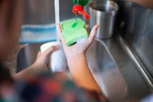 Gleam Chemicals' Commercial Dishwashing Liquid